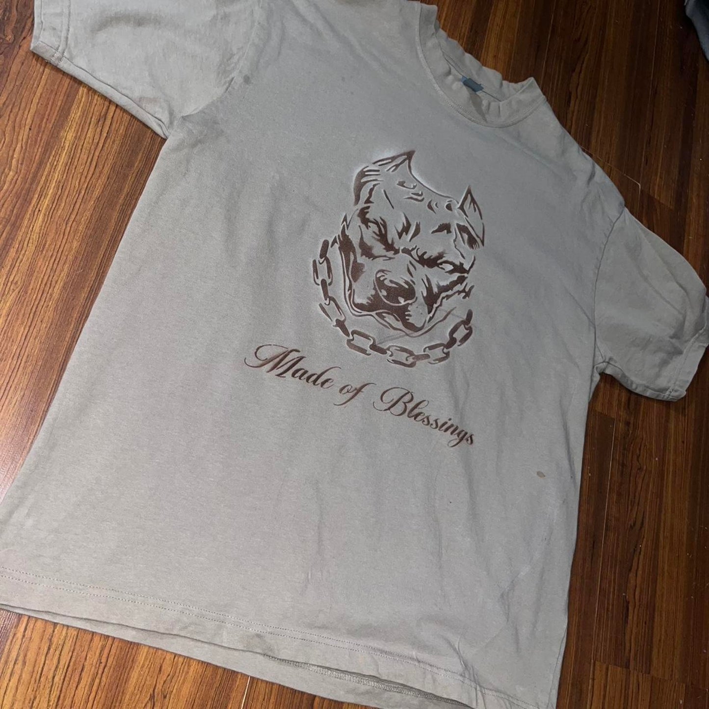 Mean pitbull custom made airbrushed